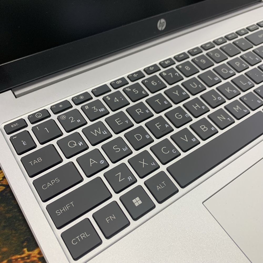 Ноутбук Noutbuk Hp athlon 7120 Yangi 1-Yil servis kafolat yetkazish bn