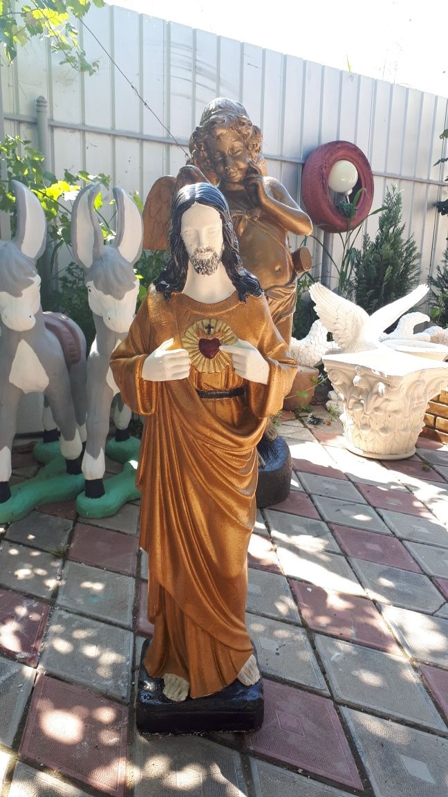 Statuie cu Isus de vanzare