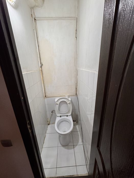 Chilonzor 16- balniysa roparasida 3 xona dom sotiladi