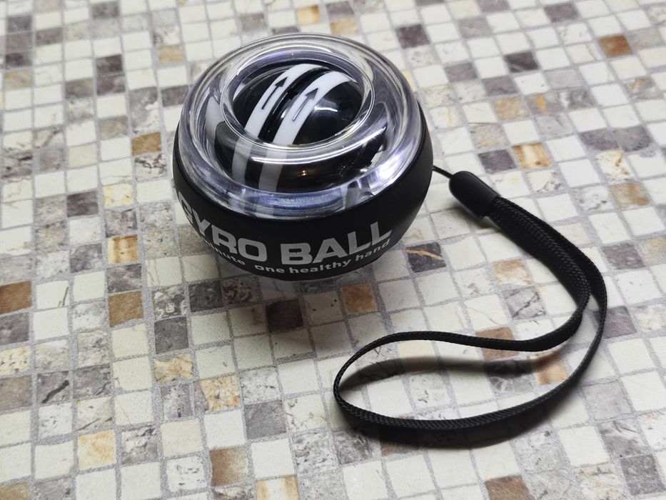 Gyro Ball (жироскопична топка) - Ръчен тренажор