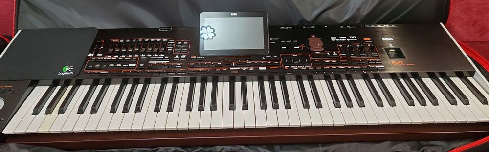 Vând sau schimb korg pa4x 76 clape cu Korg pa5x plus diferența