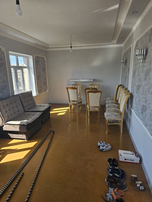 Uy sotiladi Nurafshon toytepa yaqinida