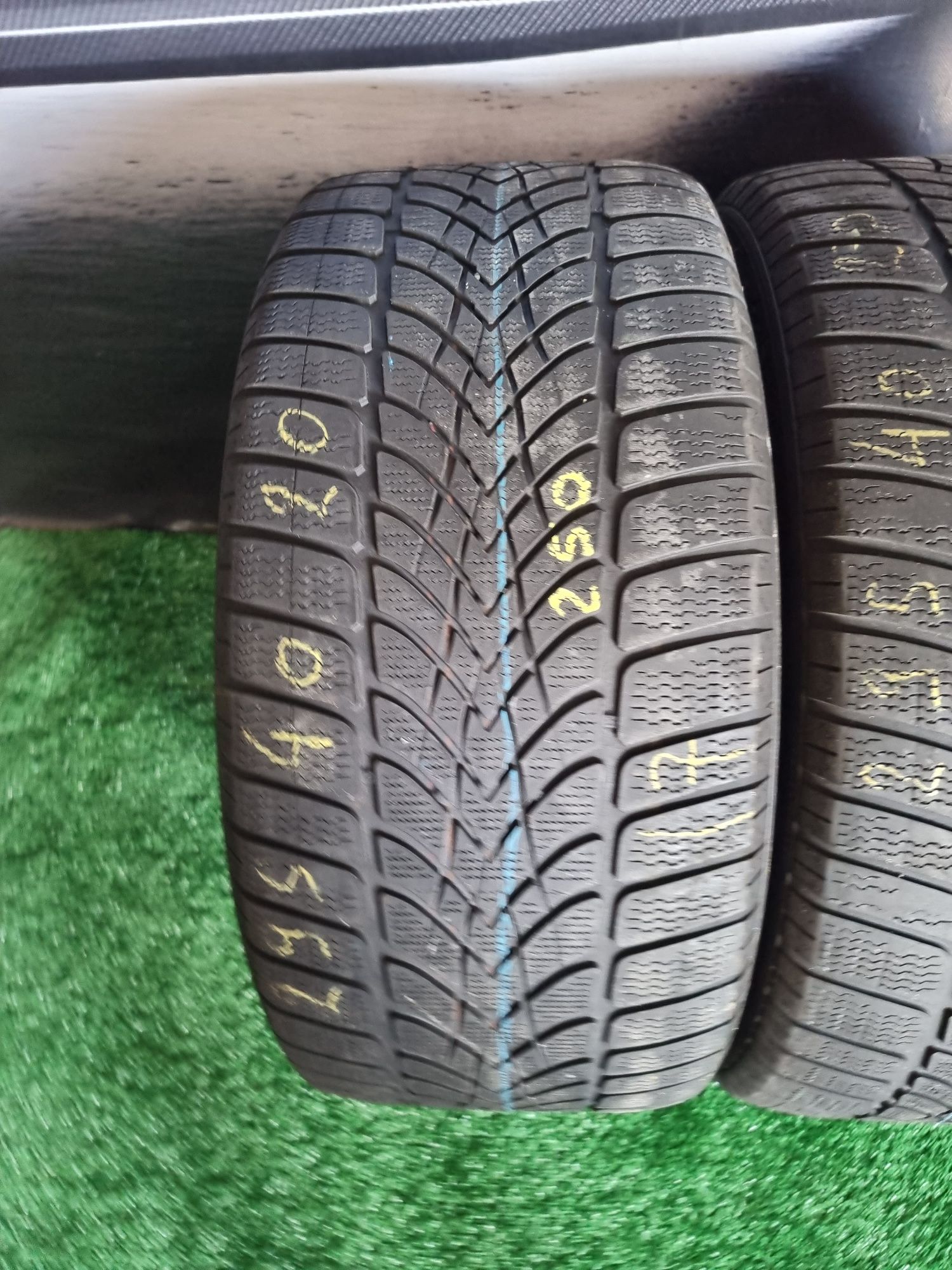 295.40.20 dunlop m+s