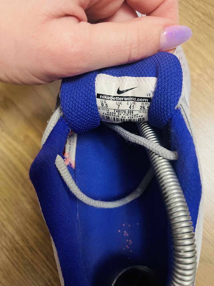 Adidasi Nike marimea 41