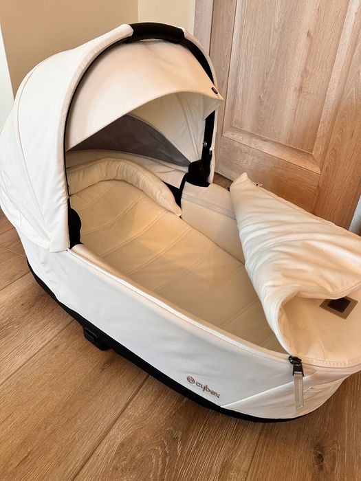 Кош за новородено Cybex Priam 4 /e-PRIAM Lux