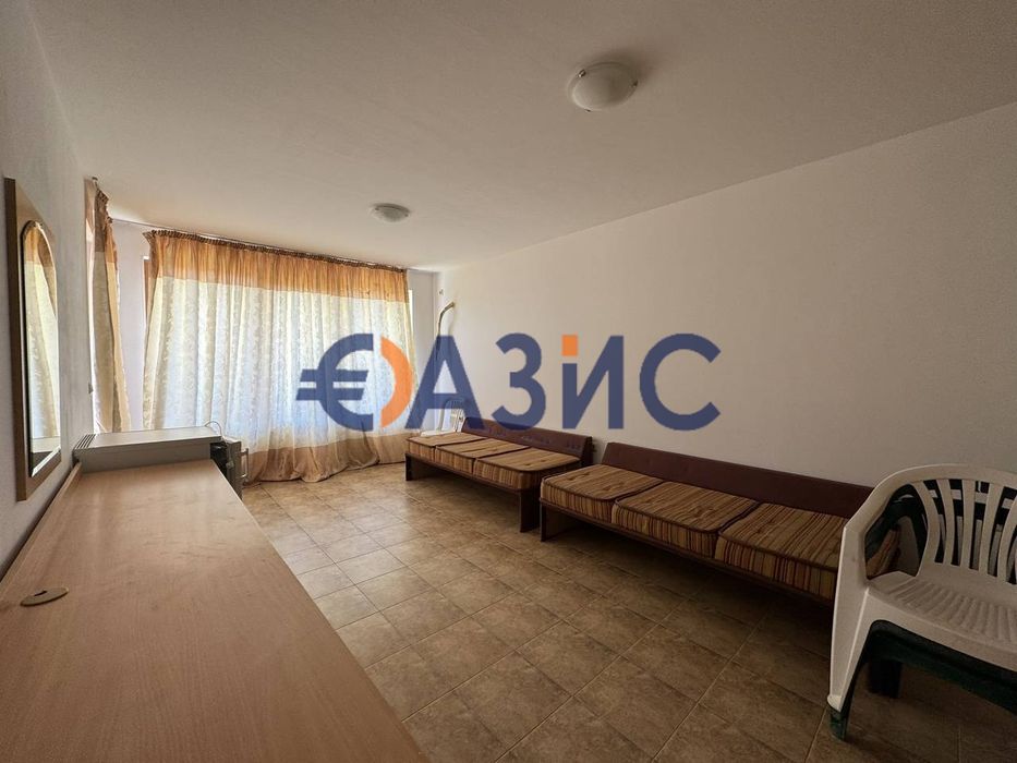 Продава се Тристаен апартамент в с. Кошарица, Област Бургас - 102 кв.м за 905 €/кв.м - Снимка #8