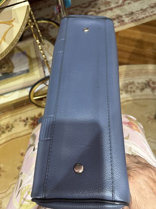 Продам серую кожаную сумку