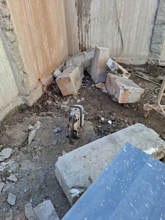 Demolari decopertari gresie faianta șapa tăiaturi beton transpor moloz