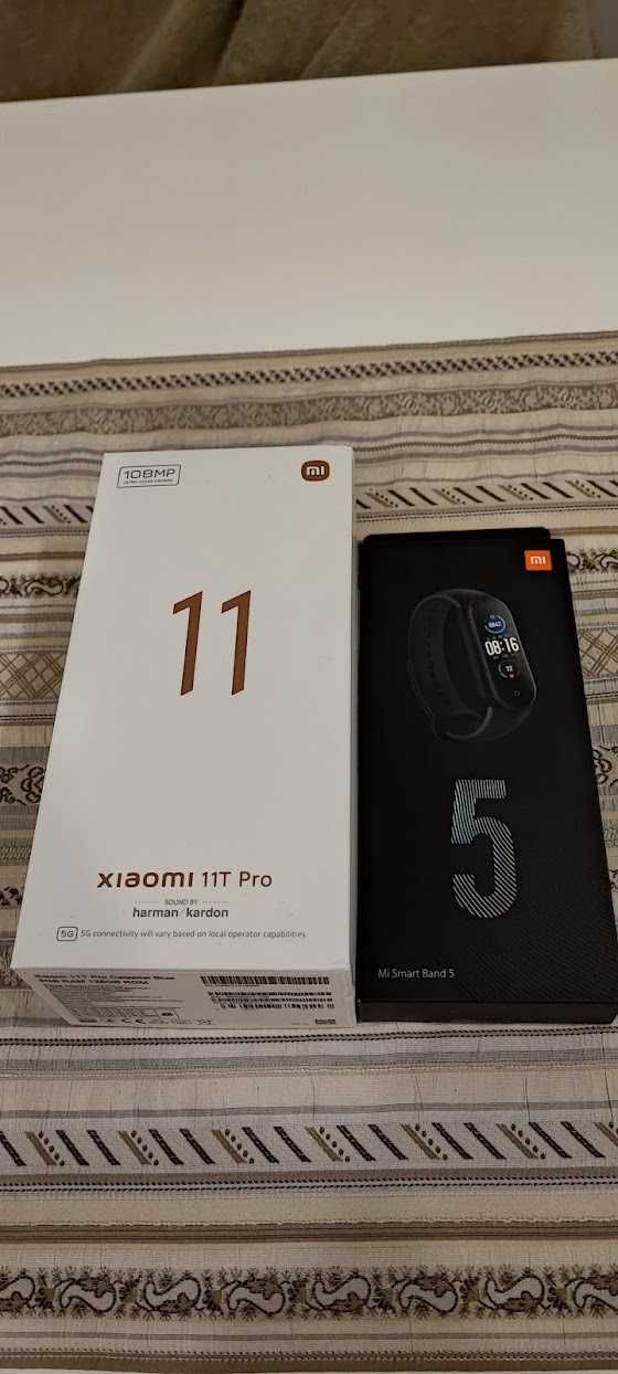 Продавам Xiaomi MI 11T Pro Пълен Комплект Като Нов + Подарък