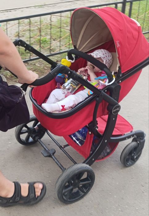 Продам коляску Амели