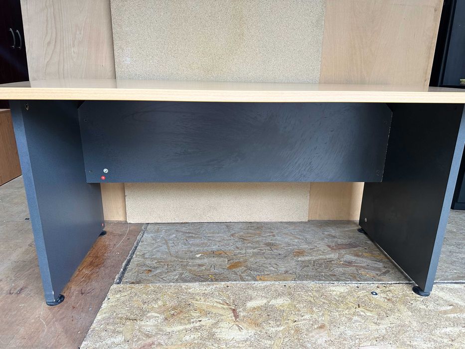 Birou Solid cu blat 160x80 cm; Masa de lucru; Birou directorial