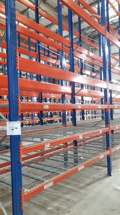 Lichidare de stoc la rafturi metalice profesionale reglabile la super