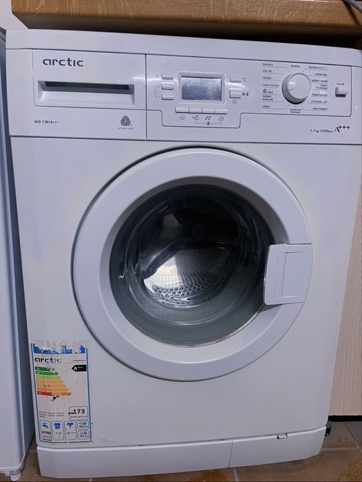 Vând masina de spalat rufe Arctic AFD7201A+++