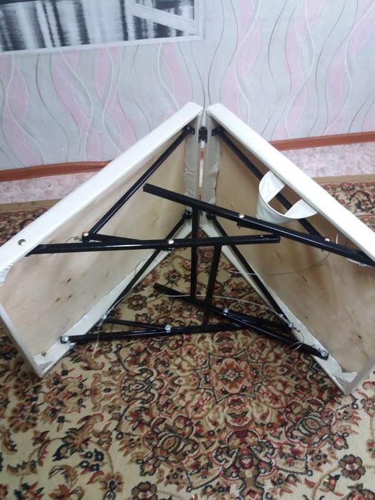 Продам новые кушетки