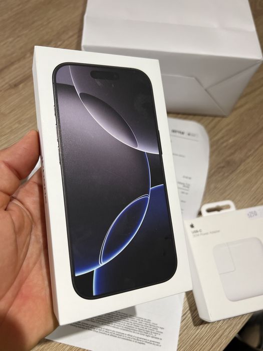 IPhone 16 PRO 1 TERRA Black Nou 0; sigilat; garantie 2ani NOU VDF