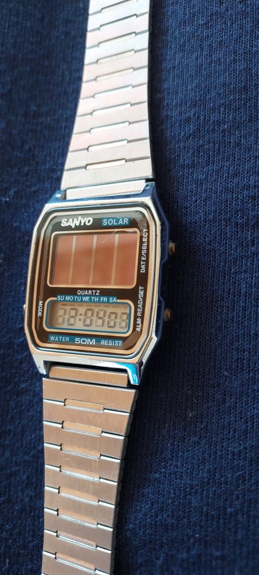 Ceas solar vintage SANYO (REZERVAT)
