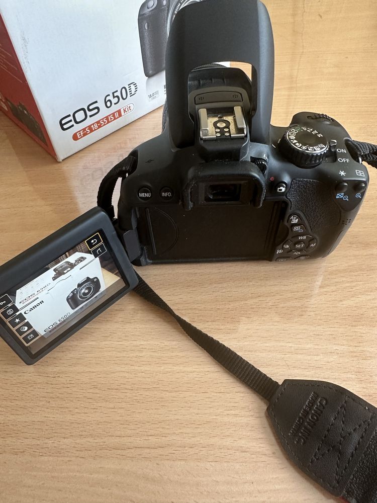 Продам фотоаппарат Canon 650D