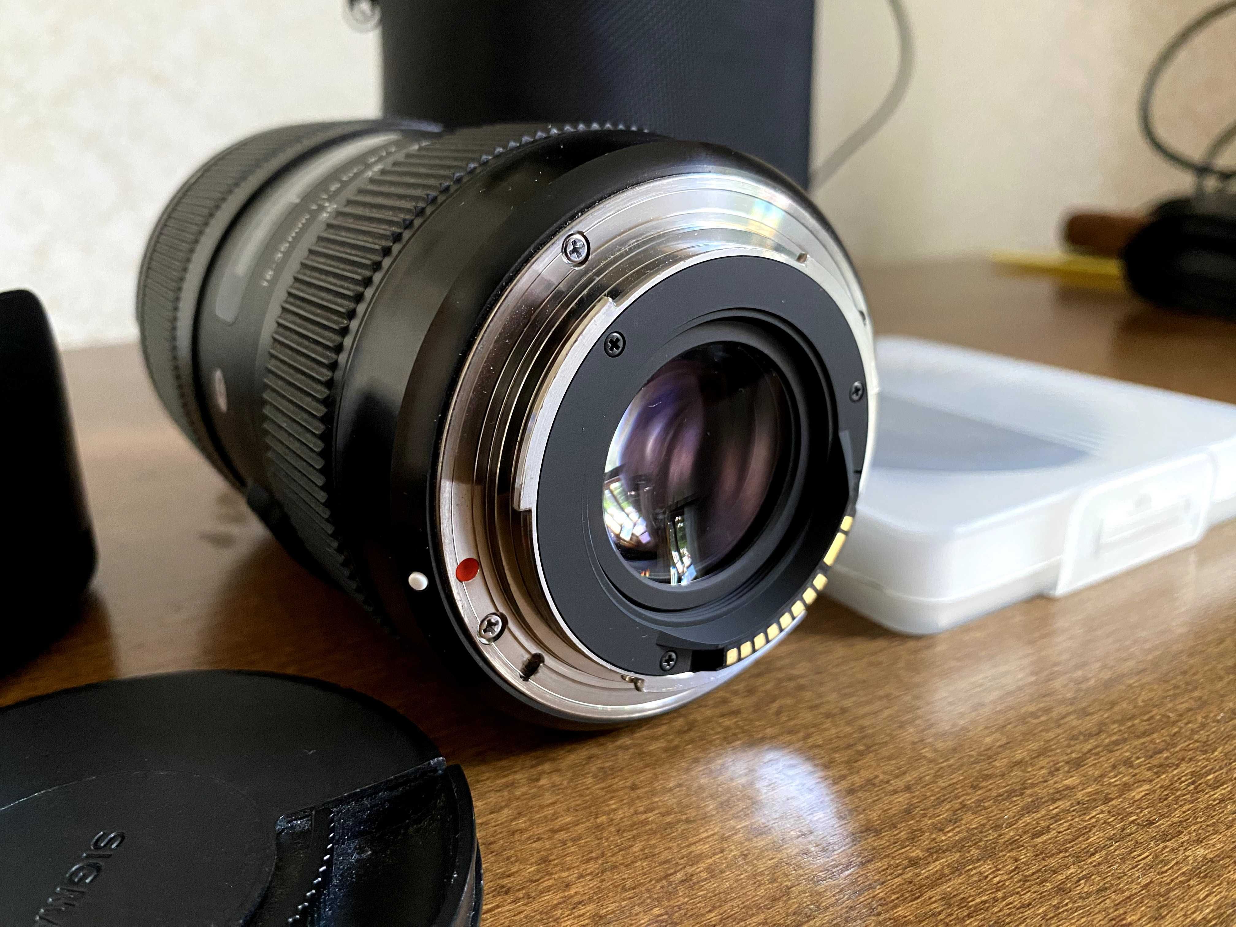Blackmagic Design Pocket Cinema Camera 4K + Sigma 18-35