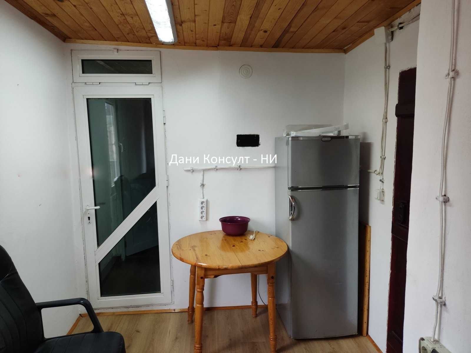 Двуетажна къща в с. Самоводене