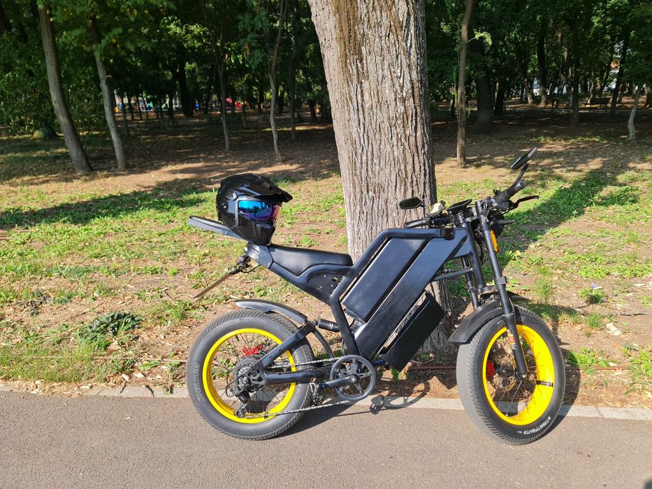 Vând bicicletă electrică stil moto roti fat 20x4.0