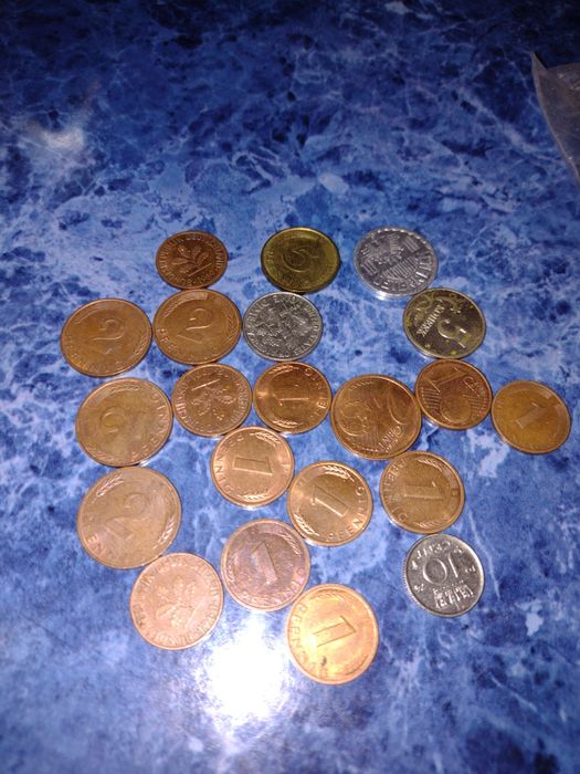 Vând monede vechi