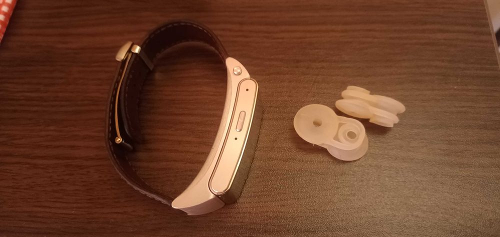 Huawei TalkBand B2 Смарт гривна + Хендсфри