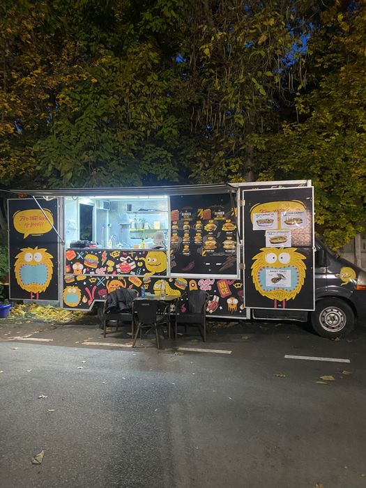 Vând afacere la cheie Foodtruck mobil