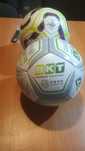 Mingi de fotbal albe