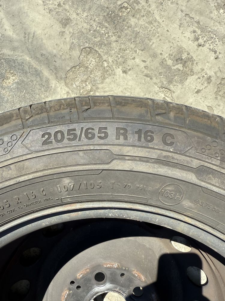 Patru cauciucuri + 4 jante 205/65/16 C Mercedes Vito