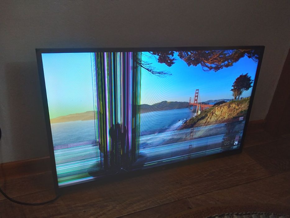 Телевизор на запчасти за 5000 тенге