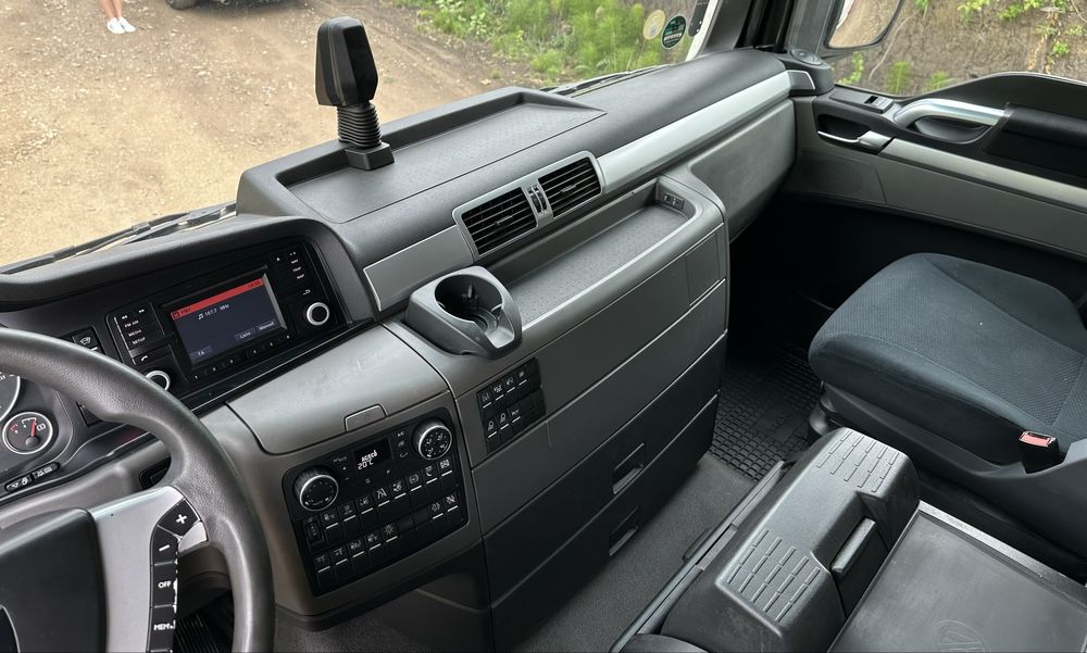 Vând MAN TGX 26.440 auto platformă transport utilaje