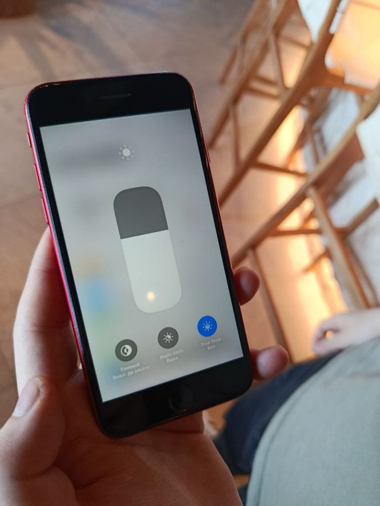 Продаю Iphone se 2020 или обмен на другой iphone