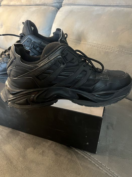 Sneakers Guess.
