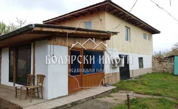 Реновирана къща в село Самоводене