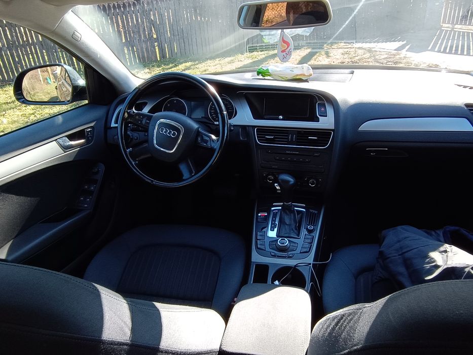 Audi A4 B8 2.0 TDI

An: 2009
Motor: 2.0 de 143 cp, cod motor CAGA
Tran