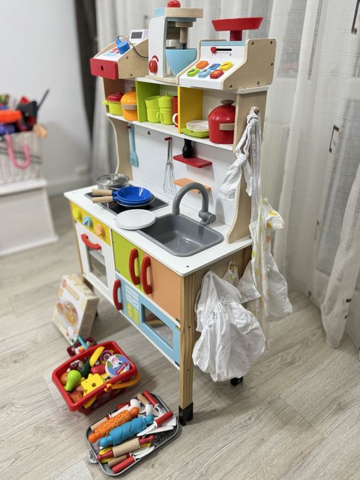 bucătărie de jucărie din lemn Playtive