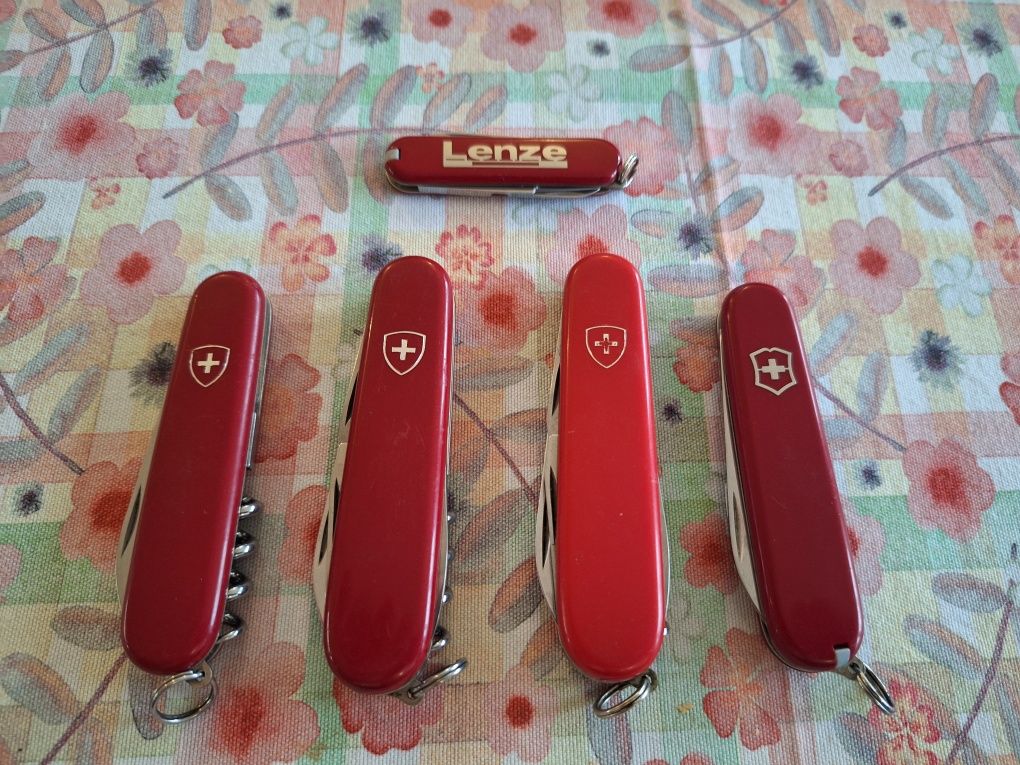 Продавам Victorinox