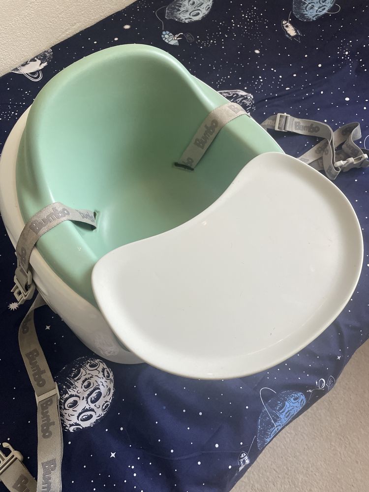 Bumbo столче за хранене