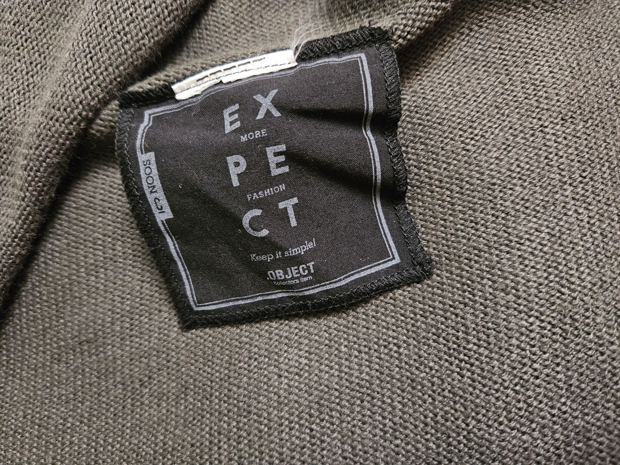 Calvin Klein, Solomon, Object