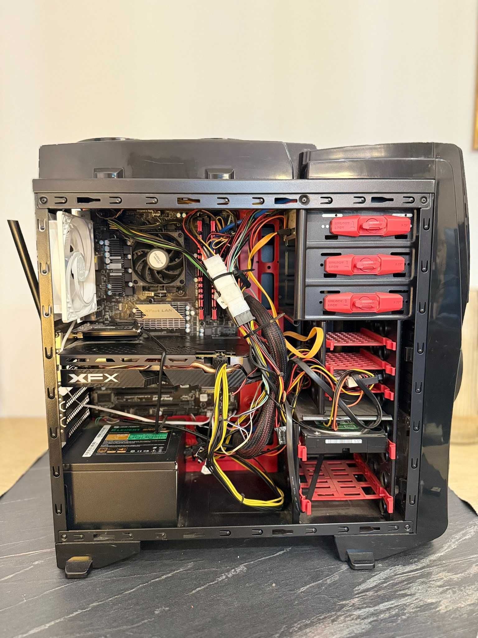 Desktop AMD Gaming RX 580 + tastaturi + mouse Wireless Microsoft