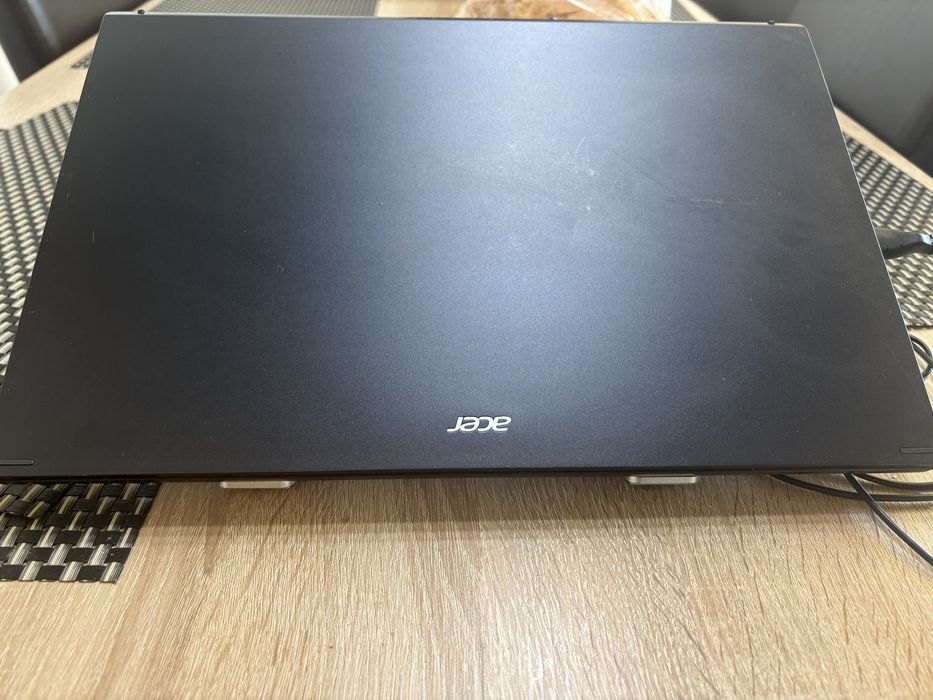 Laptop Gaming Acer Aspire 7