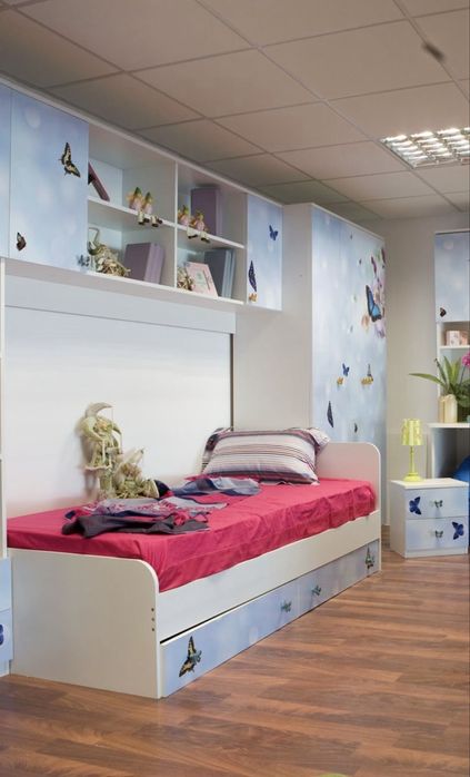 Vand mobilier tineret