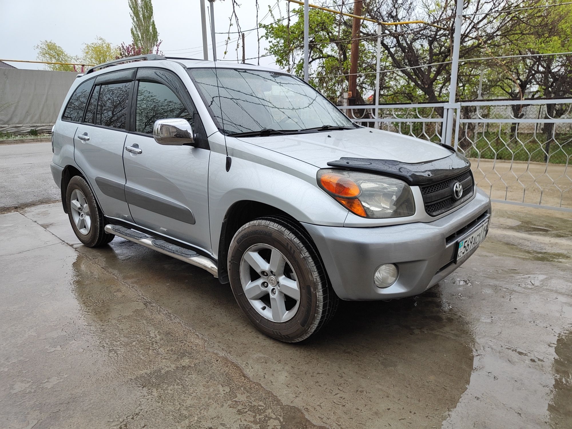 Продам Toyota Rav 4