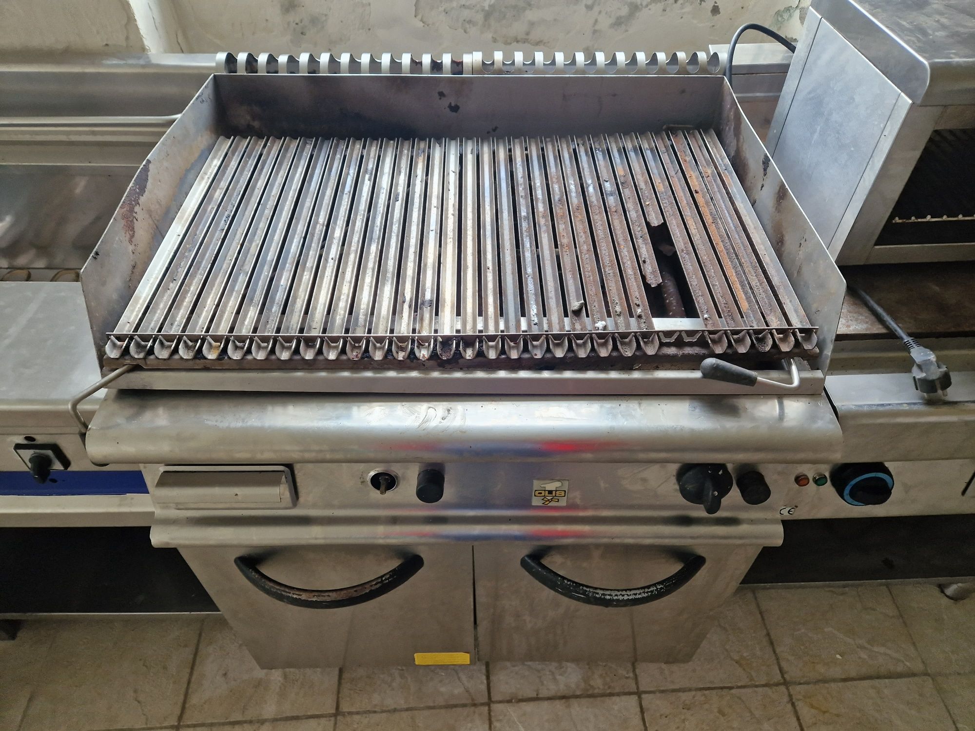 Grill electric sau gaz, de banc, 220v sau 380v