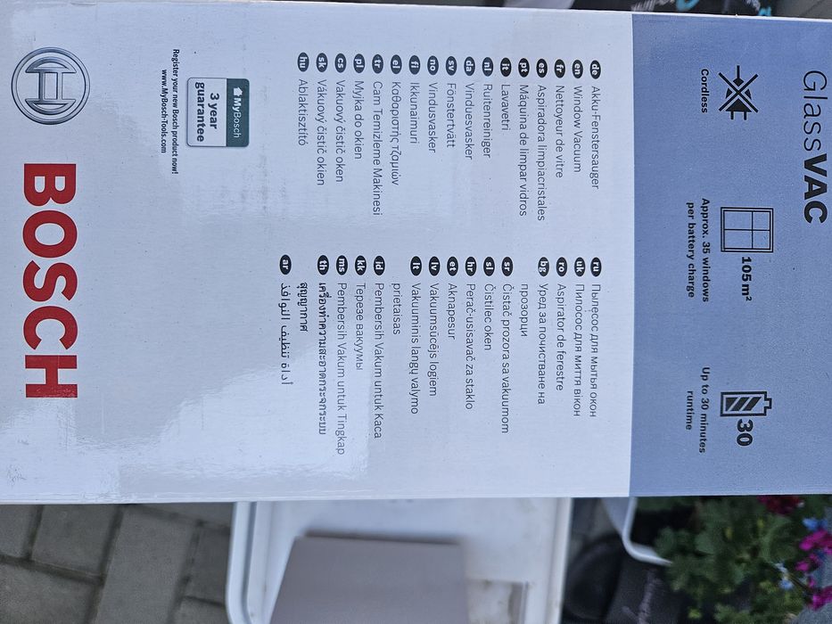 Aspirator de curățat geamuri