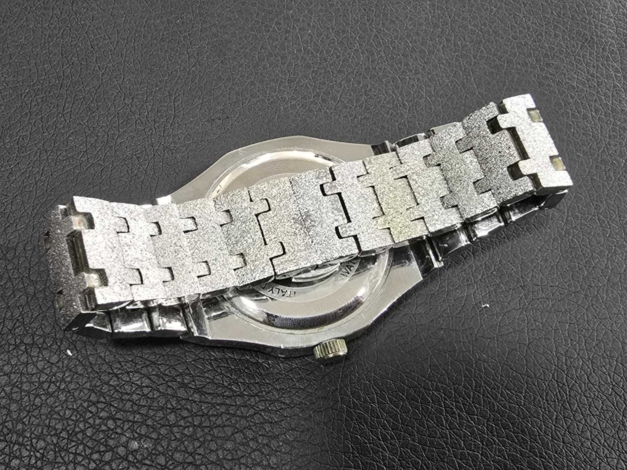Продавам мъжки часовник Еxactime