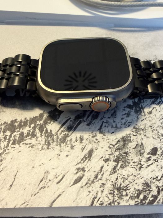 Apple Watch ultra 49mm Titanium