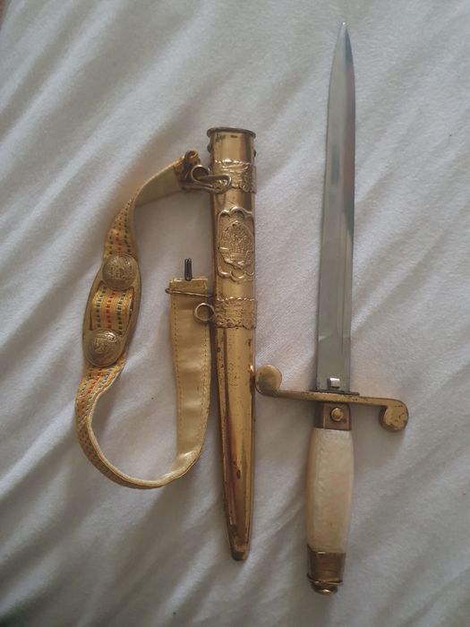 Cuțit vechi de colectie