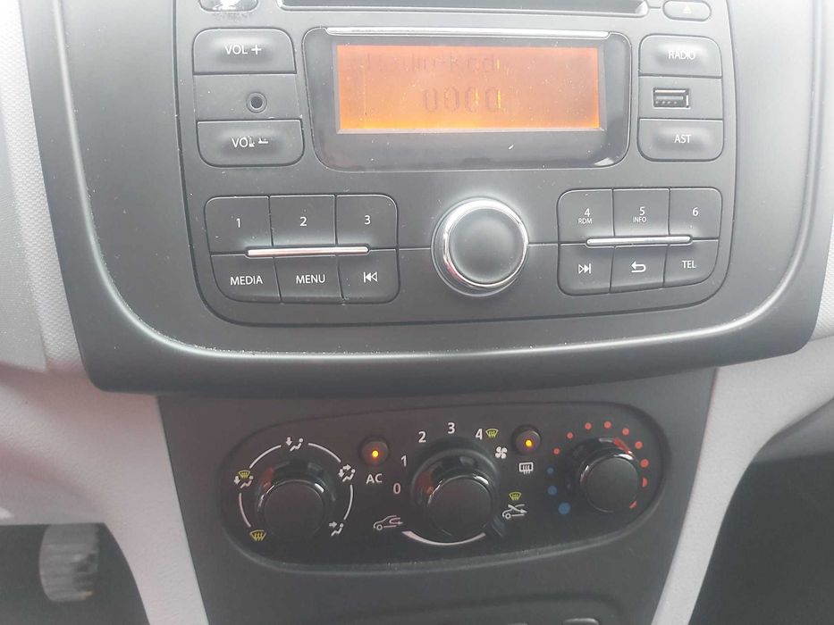 Dacia Sandero 2 (2013)