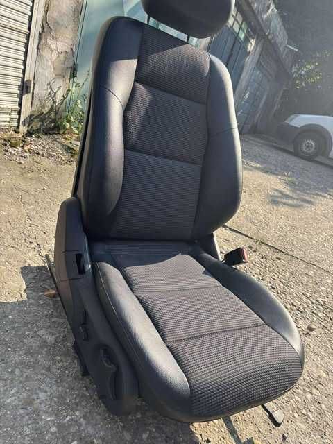 Салон за W203 седан
